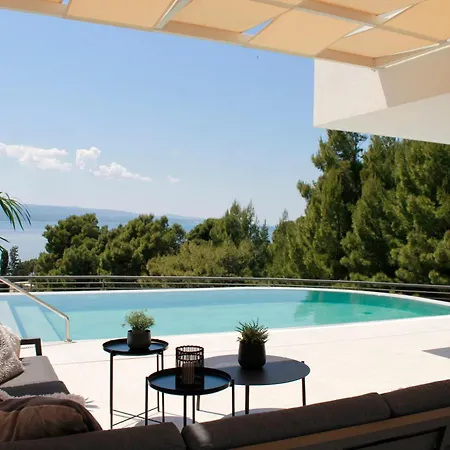 Aristipos Villa